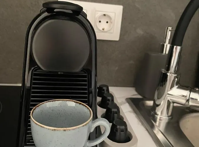 Jacuzzi Ladadika Apartment