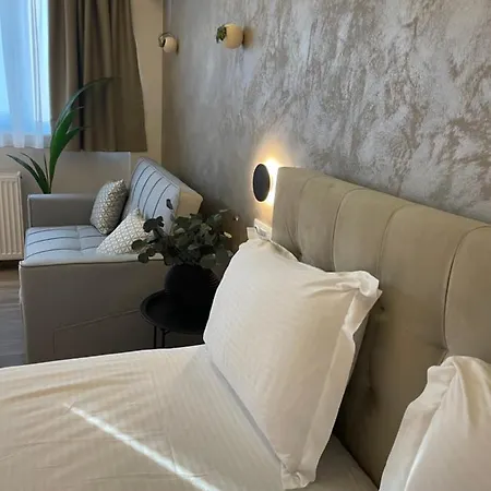 Jacuzzi Ladadika * Salonic